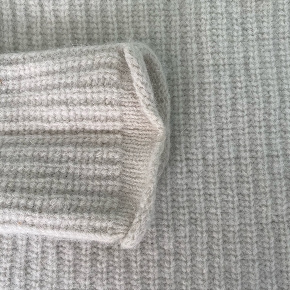 ReitmansTurtleneck sweater - Picture 3 of 4